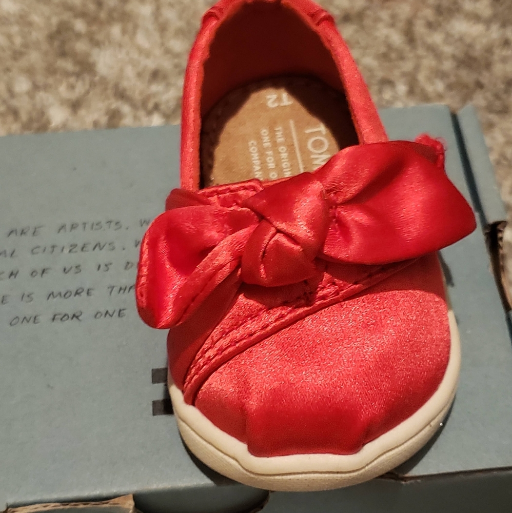 Toms